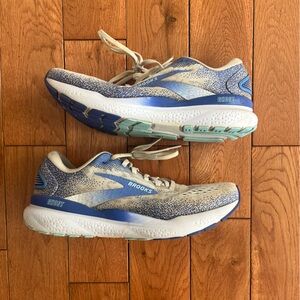 Brooks Ghost 16 Women's Running Shoes - Size 9